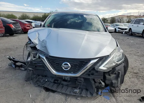2019 Nissan Sentra S z USA, uszkodzony, nr VIN 3N1AB7AP9KY354114